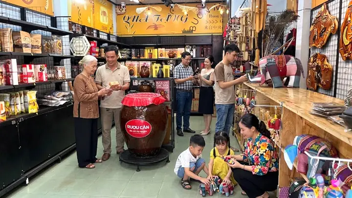 Top Đặc Sản Tây Nguyên Bán Chạy 2025: Danh Sách Sản Phẩm & Địa Chỉ Uy Tín Mua Online/tại Chỗ Top Đặc Sản Tây Nguyên Bán Chạy 2025: Danh Sách Sản Phẩm & Địa Chỉ Uy Tín Mua Online/tại Chỗ