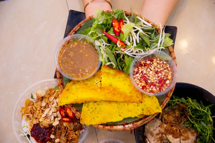 Top 10 Bánh Đặc Sản Đà Nẵng Nên Chọn, Dễ Mua Và Làm Quà
