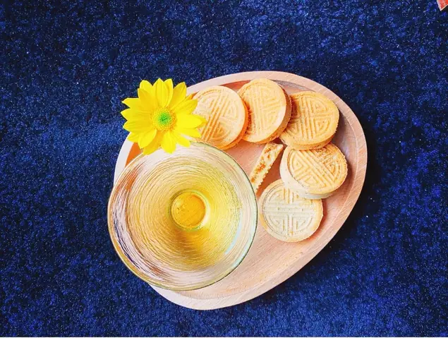 Top 12 Bánh Đặc Sản Hội An: Món Nào Nên Thử Tại Chỗ, Món Nào Nên Mua Về Làm Quà?