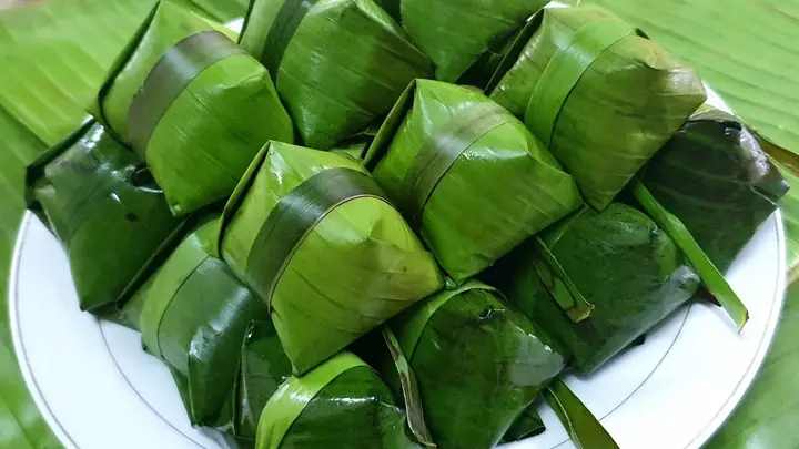 Bánh Ít Lá Gai Là Đặc Sản Của Tỉnh Nào? Đáp Án Bình Định - Phú Yên - Quảng Ngãi & Toàn Cảnh Văn Hóa Ẩm Thực Bánh Ít Lá Gai Là Đặc Sản Của Tỉnh Nào? Đáp Án Bình Định - Phú Yên - Quảng Ngãi & Toàn Cảnh Văn Hóa Ẩm Thực
