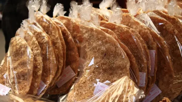 Top 10+ Bánh Kẹo Đặc Sản Hà Nam Nên Mua Làm Quà: Tên Món, Đặc Điểm Nhận Diện & Thương Hiệu Uy Tín