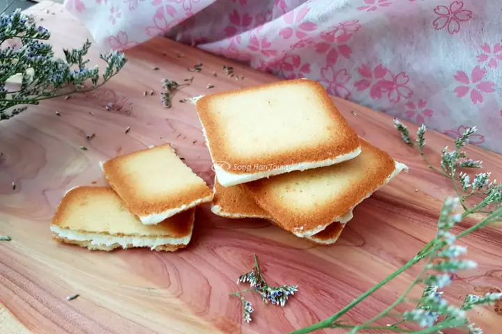 Tổng Hợp 30+ Bánh Kẹo Đặc Sản Nhật Bản Nổi Tiếng: Phân Loại Rõ Ràng, Top Quà Biếu Đáng Mua Nhất 2025 Tổng Hợp 30+ Bánh Kẹo Đặc Sản Nhật Bản Nổi Tiếng: Phân Loại Rõ Ràng, Top Quà Biếu Đáng Mua Nhất 2025