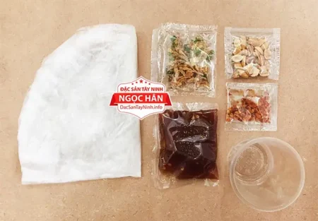 Bánh Tráng Mắm Me – Đặc Sản Tây Ninh
