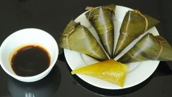 Bánh Tro Đặc Sản Ở Đâu? Danh Sách Tỉnh Thành Nổi Tiếng 3 Miền & Địa Chỉ Mua Uy Tín