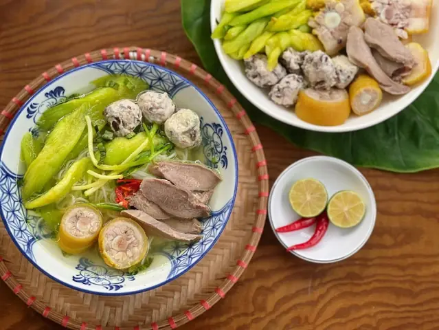Top 16 Món Bún Đặc Sản Hà Nội Nức Tiếng: Danh Sách Chi Tiết, Phân Loại & Địa Chỉ Quán Chuẩn Vị 2024 Top 16 Món Bún Đặc Sản Hà Nội Nức Tiếng: Danh Sách Chi Tiết, Phân Loại & Địa Chỉ Quán Chuẩn Vị 2024