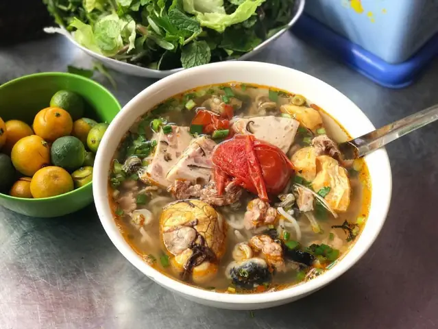 Top 16 Món Bún Đặc Sản Hà Nội Nức Tiếng: Danh Sách Chi Tiết, Phân Loại & Địa Chỉ Quán Chuẩn Vị 2024 Top 16 Món Bún Đặc Sản Hà Nội Nức Tiếng: Danh Sách Chi Tiết, Phân Loại & Địa Chỉ Quán Chuẩn Vị 2024