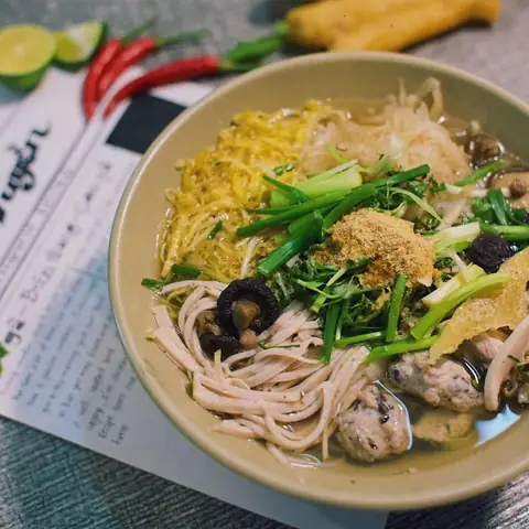 Top Quán Bún Thang Đặc Sản Hà Nội, Hưng Yên Ngon Chuẩn Vị, Nổi Tiếng Nhất 2024 Top Quán Bún Thang Đặc Sản Hà Nội, Hưng Yên Ngon Chuẩn Vị, Nổi Tiếng Nhất 2024