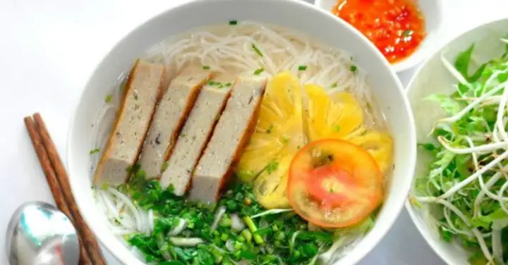 Tổng Hợp Cá Đặc Sản Nha Trang: Danh Sách Món Ăn Nổi Tiếng & Các Loại Cá Khô, Chả Cá Mua Làm Quà