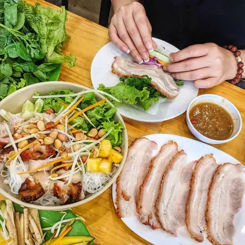 Các Loại Đặc Sản Theo Vùng Miền Việt Nam – Danh Sách Món Ăn Nổi Tiếng Từ Bắc, Trung Tới Nam