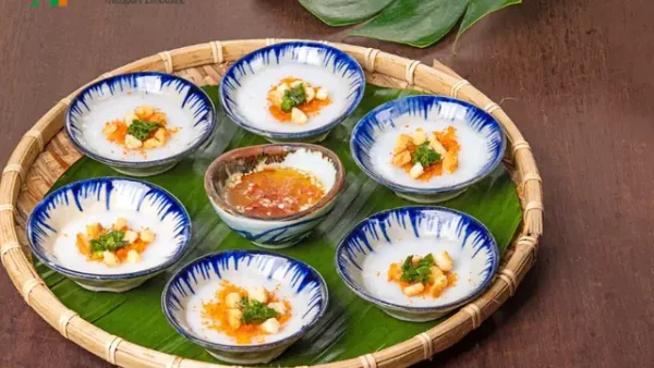 Danh Sách Các Món Ăn Đặc Sản Huế Trứ Danh Nhất Định Phải Thử Khi Đến Cố Đô