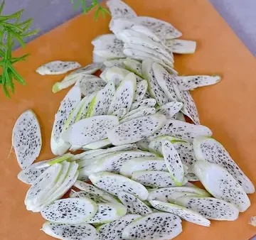 Củ Niễng Nam Định Là Gì? Khám Phá Đặc Sản “thân Giống Củ Sả” Chỉ Mọc Mùa Nước Nổi Ở Vùng Đầm Lầy