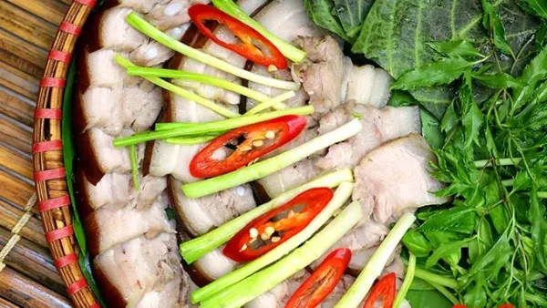 Top 30+ Đặc Sản 3 Miền (bắc – Trung – Nam) Tại Hà Nội: Danh Sách Món Ăn, Quà Biếu & Địa Chỉ Mua Uy Tín