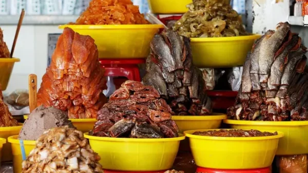 Khám Phá 20+ Đặc Sản An Giang Ngon Nhất: Bún Cá Châu Đốc, Lẩu Mắm, Bánh Xèo Núi Cấm…