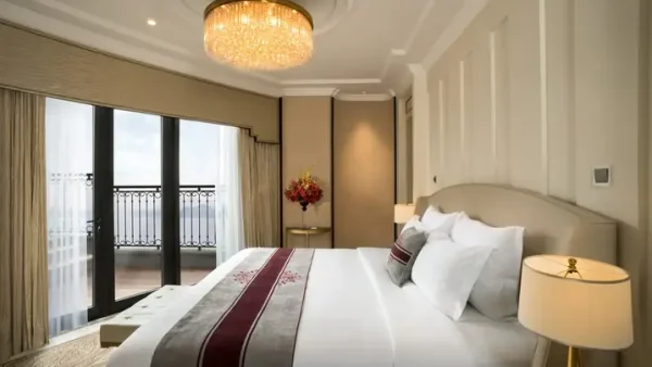 Tổng Hợp Đặc Sản Bãi Cháy Quảng Ninh: Top Món Ăn Ngon Ăn Ngay & Mua Quà Uy Tín, Giá Tốt 2027