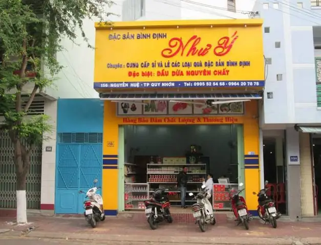 Top 7 Cửa Hàng Đặc Sản Quy Nhơn Uy Tín Nhất: Review Chi Tiết Phụng Nga, Mận Khoa, Thanh Liêm & Bí Quyết Mua Quà Đúng Chỗ