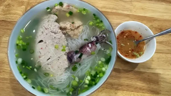 Khám Phả Đặc Sản Bún Quậy Phú Quốc: Những Quán Ngon, Chuẩn Vị Đáng Thử