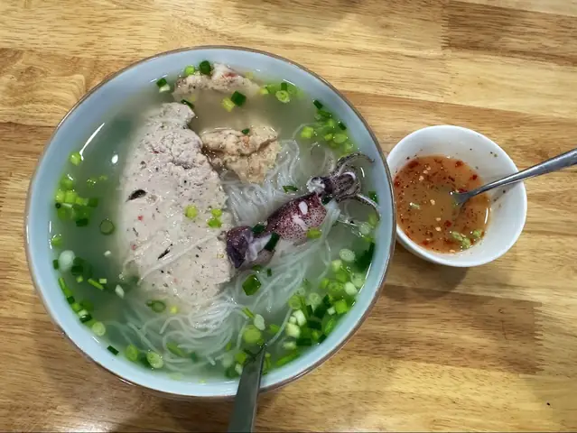 Khám Phả Đặc Sản Bún Quậy Phú Quốc: Những Quán Ngon, Chuẩn Vị Đáng Thử
