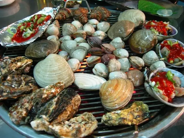Top 15+ Đặc Sản Busan Bắt Buộc Thử: Món Ăn Ngon & Quà Lưu Niệm Chuẩn Vị Biển (cập Nhật 2024)