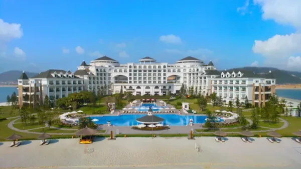 Top 10+ Đặc Sản Cẩm Phả Nổi Tiếng 2027: Tên Món, Hương Vị & Địa Chỉ Ăn Ngon, Mua Quà Uy Tín