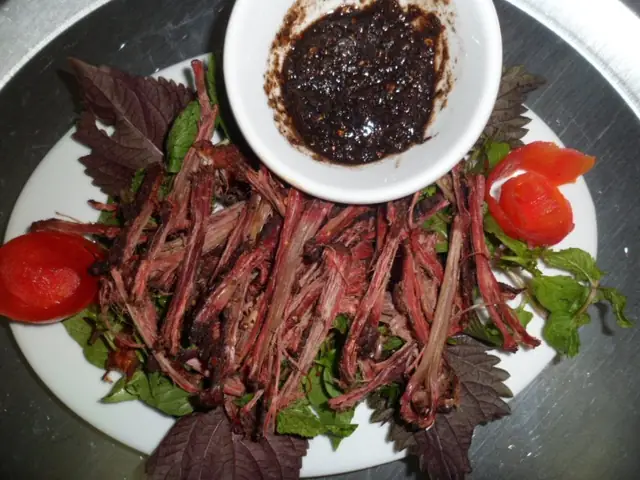 Top 20+ Đặc Sản Cao Bằng Mua Về Làm Quà: Phân Loại Theo Độ Bền, Cách Bảo Quản & Địa Chỉ Mua Uy Tín