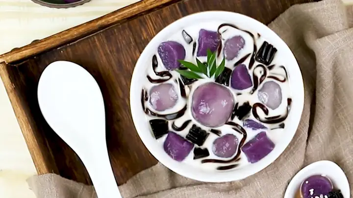 Tổng Hợp Top 15+ Đặc Sản Chè Huế Nổi Tiếng: Tên Món, Đặc Điểm & Quán Ăn Chuẩn Vị Cũ Tổng Hợp Top 15+ Đặc Sản Chè Huế Nổi Tiếng: Tên Món, Đặc Điểm & Quán Ăn Chuẩn Vị Cũ