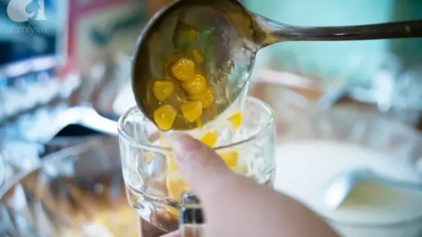 Đặc Sản Chè Vĩnh Hồ: Khám Phá Những Quán Chè Nổi Tiếng Ăn Ngon Không Thể Bỏ Lỡ