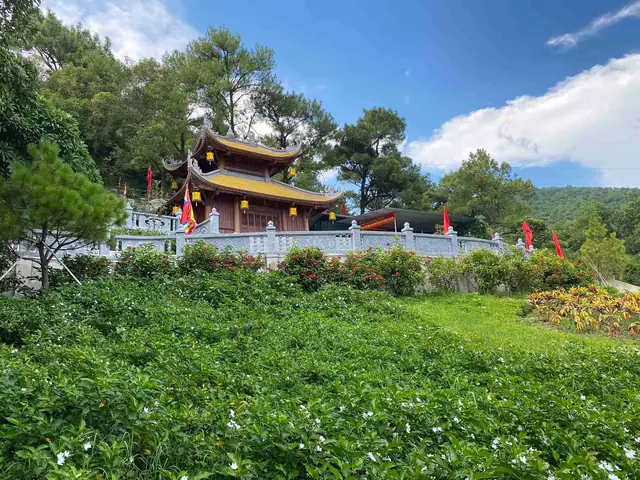 Đặc Sản Côn Sơn Kiếp Bạc: Khám Phá Hương Vị Đặc Trưng Của Mảng Châu Cồn Đất Hải Dương