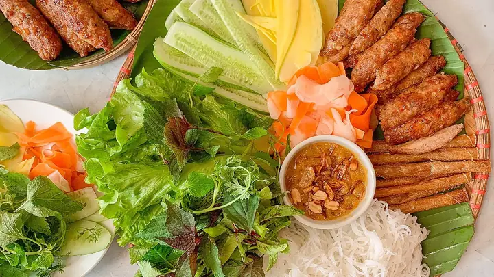 Đặc Sản Dốc Lết Ăn Gì Ngon? Danh Sách Món Ngon & Quán Ăn Nổi Tiếng Nhất Định Phải Thử