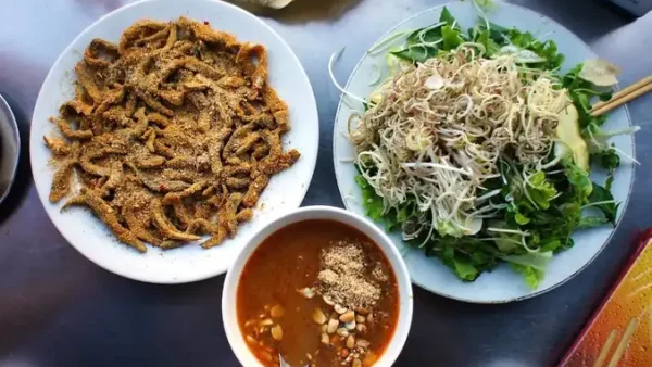 Tổng Hợp Top 15+ Đặc Sản Duyên Hải Nam Trung Bộ Theo Tỉnh Thành: Món Ngon Ăn Ngay & Quà Mang Đi Đậm Đà Bản Sắc