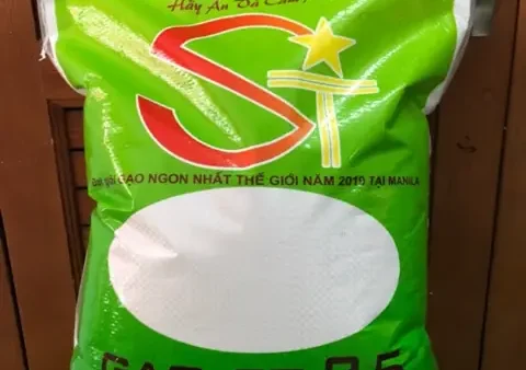 So Sánh Các Loại Gạo Đặc Sản Sóc Trăng (ST25, ST24, Bãi Xàu, Sa Mơ): Nên Chọn Loại Nào Để Ăn, Làm Quà?