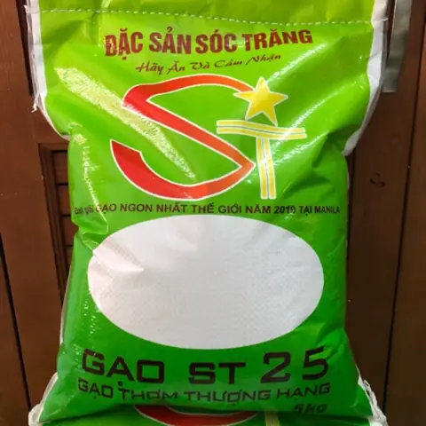 So Sánh Các Loại Gạo Đặc Sản Sóc Trăng (ST25, ST24, Bãi Xàu, Sa Mơ): Nên Chọn Loại Nào Để Ăn, Làm Quà? So Sánh Các Loại Gạo Đặc Sản Sóc Trăng (ST25, ST24, Bãi Xàu, Sa Mơ): Nên Chọn Loại Nào Để Ăn, Làm Quà?