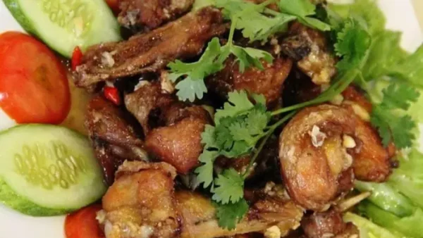 Top 15+ Đặc Sản Gia Nghĩa Đắk Nông: Ăn Tại Chỗ & Mua Làm Quà (có Mì Lạnh & Gà Chiên Riêng Biên)