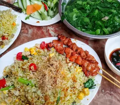 Tổng Hợp 25+ Đặc Sản Hạ Long Quảng Ninh: Món Ngon Ăn Ngay & Quà Biếu Mang Về (kèm Địa Chỉ Mua Uy Tín & Kinh Nghiệm Chọn Đúng Chất)