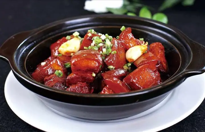 Top 12+ Đặc Sản Hồ Nam Nên Thử & Mua Làm Quà: Món Cay, Món Khô, Ăn Chỗ (cập Nhật 2025)