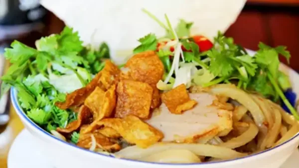 Cao Lầu Hội An Đặc Sản: Nguồn Gốc, Cách Chế Biến Và List Quán Ngon Nhất Định Phải Thử