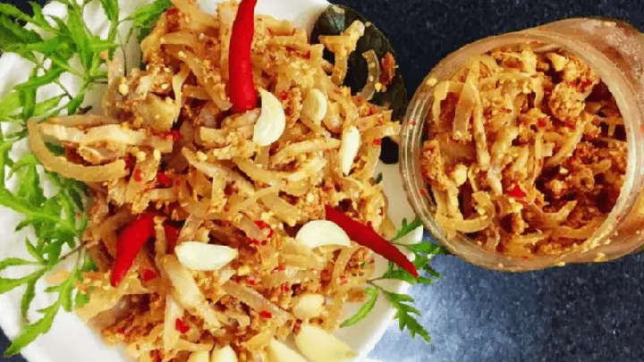 30+ Đặc Sản Huế Nên Mua Làm Quà Cho Người Thân: Món Ngon, Quà Lưu Niệm 30+ Đặc Sản Huế Nên Mua Làm Quà Cho Người Thân: Món Ngon, Quà Lưu Niệm