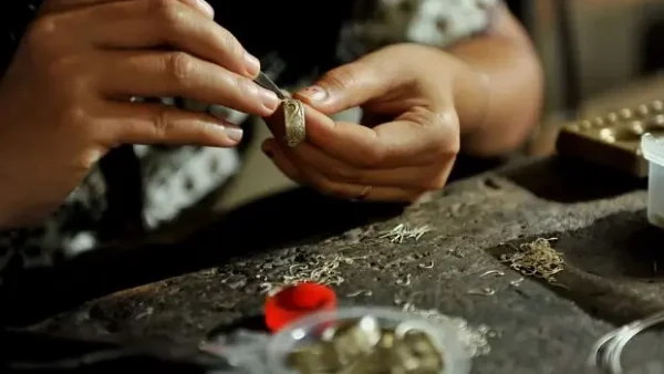 20 Đặc Sản Indonesia Nổi Tiếng: Món Ăn, Quà Lưu Niệm Và Đồ Thủ Công