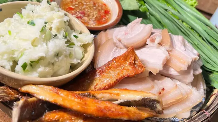 Khám Phá Đặc Sản Khoai Mì Củ Chi: Lịch Sử, Top Món Ăn Ngon & Bí Quyết Chọn Mua Quà Chuẩn Vị