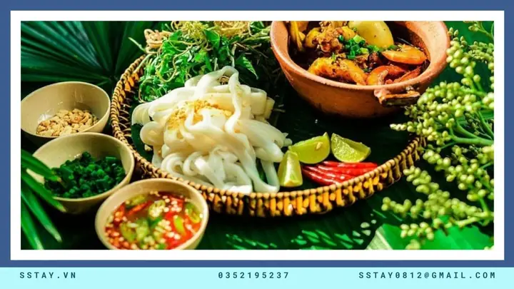 Khám Phá Đặc Sản Mì Quảng: Nguồn Gốc, Đặc Điểm Và Hương Vị Tinh Tế Xứ Quảng Khám Phá Đặc Sản Mì Quảng: Nguồn Gốc, Đặc Điểm Và Hương Vị Tinh Tế Xứ Quảng