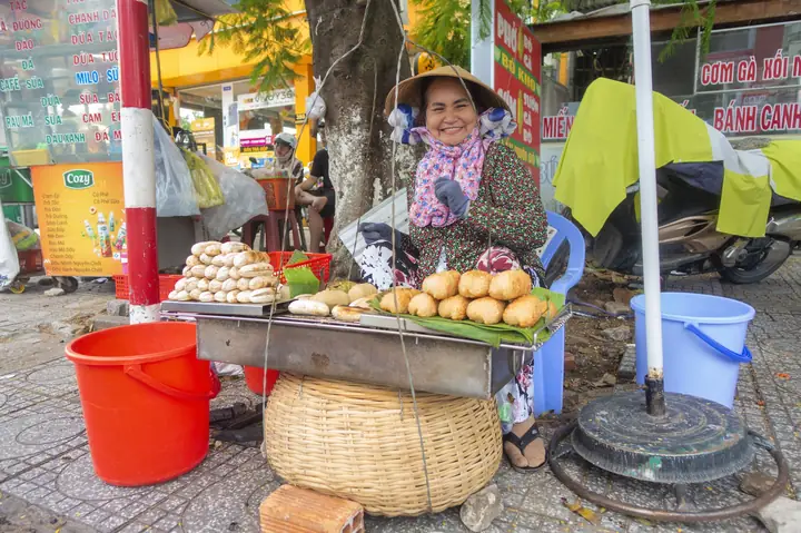 Đặc Sản Miền Trung Thanh Nga: Địa Chỉ, Menu Và Giờ Mở Cửa Chi Tiết Tại TP.HCM Đặc Sản Miền Trung Thanh Nga: Địa Chỉ, Menu Và Giờ Mở Cửa Chi Tiết Tại TP.HCM
