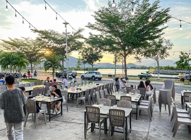 Top Các Quán Đặc Sản Nha Trang Ngon Nức Tiếng, Đáng Thử Nhất Năm 2026 Top Các Quán Đặc Sản Nha Trang Ngon Nức Tiếng, Đáng Thử Nhất Năm 2026