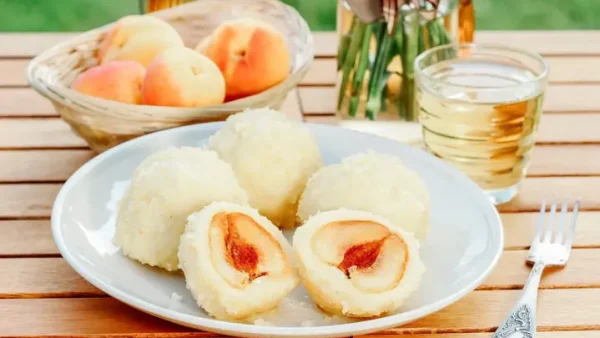 Đặc Sản Nước Áo Có Hấp Dẫn? Top Những Món Ăn Và Món Quà Nhất Định Phải Thử