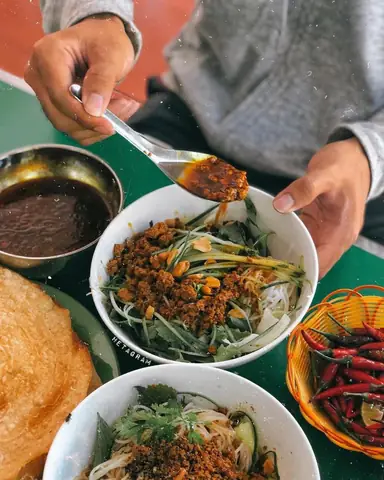 Top 7+ Đặc Sản Phù Mỹ Bình Định Ăn Là Nhớ: Món Ngon Ăn Chơi, Mua Quà Biếu & Kinh Nghiệm Chọn Mua Chuẩn Vị