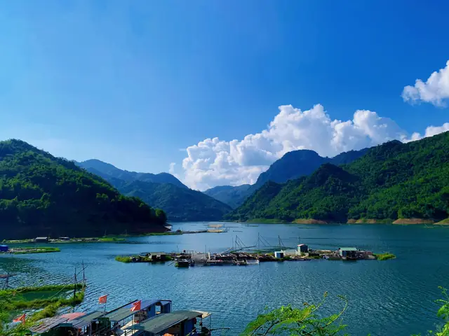 Khám Phá 10 Loại Đặc Sản Sông Đà Ngon Nhất Và Địa Điểm Thưởng Thức Tại Tây Bắc Khám Phá 10 Loại Đặc Sản Sông Đà Ngon Nhất Và Địa Điểm Thưởng Thức Tại Tây Bắc