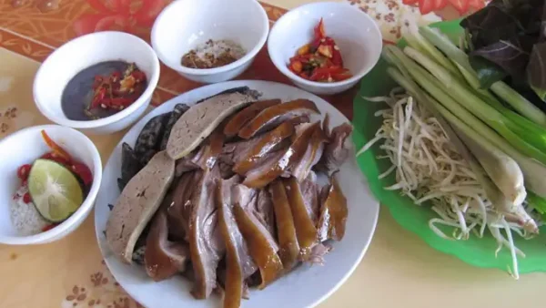 Top Đặc Sản Việt Trì Phú Thọ: Món Nên Ăn, Nông Sản Và Quà Lưu Niệm