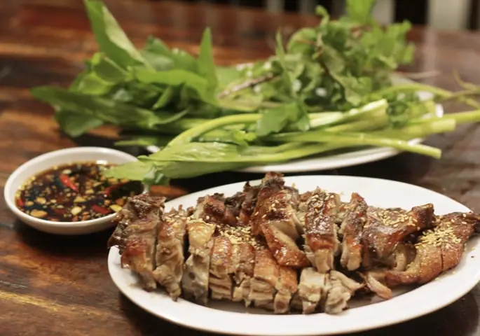 Đặc Sản Vịt Các Vùng Miền: Top Các Món Ngon Nức Tiếng Khắp Ba Miền Mà Bạn Nên Thử Đặc Sản Vịt Các Vùng Miền: Top Các Món Ngon Nức Tiếng Khắp Ba Miền Mà Bạn Nên Thử