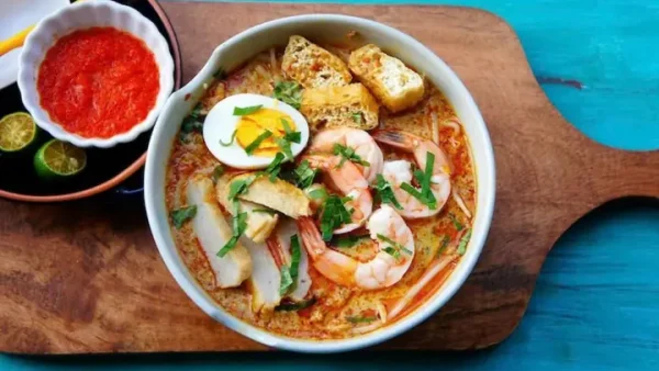 Khám Phá Danh Sách 10 Món Ăn Đặc Sản Singapore Không Thể Bỏ Qua Cho Du Lịch Ẩm Thực