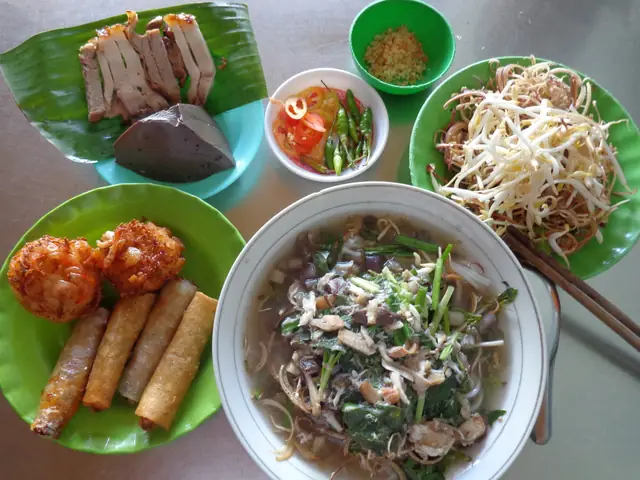 Món Ăn Đặc Sản Trà Vinh: Top Món Ngon Tại Chỗ Và Đồ Làm Quà