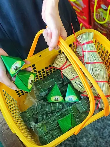 Top 20+ Đặc Sản Bình Định Nên Mua Làm Quà 2025: Danh Sách Món Ngon, Giá Tham Khảo & Cửa Hàng Uy Tín