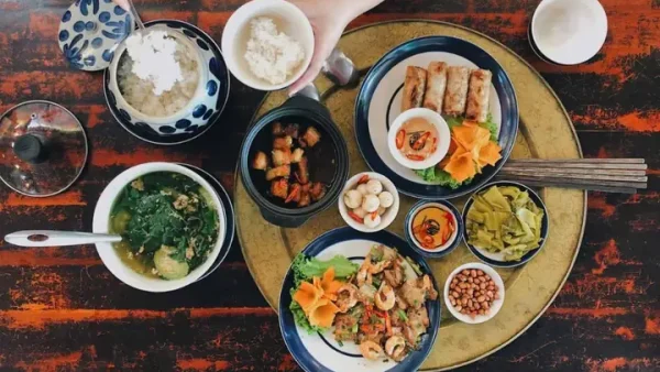Khám Phá Danh Sách Đặc Sản Việt Nam Nổi Tiếng Nhất 2027 – Món Ăn, Quà Tặng Và Mẹo Chọn Lựa